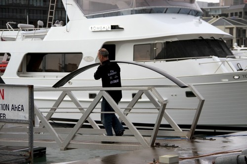 The SL33 features curved foils to generate lift, unlike the AC45, but allowed in the AC72 © Richard Gladwell www.photosport.co.nz